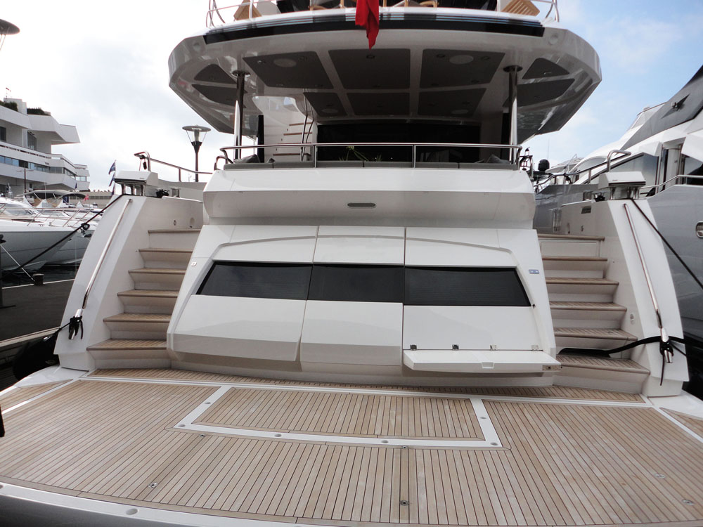 Sunseeker 86 Yacht 2015